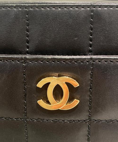 CHANEL（シャネル）CHANEL (シャネル) チョコバー チェーンショルダーバッグ ブラックの古着・服飾アイテム