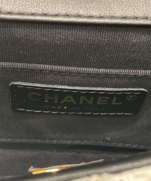CHANEL（シャネル）CHANEL (シャネル) チェーンショルダーツイードバッグ ホワイトの古着・服飾アイテム