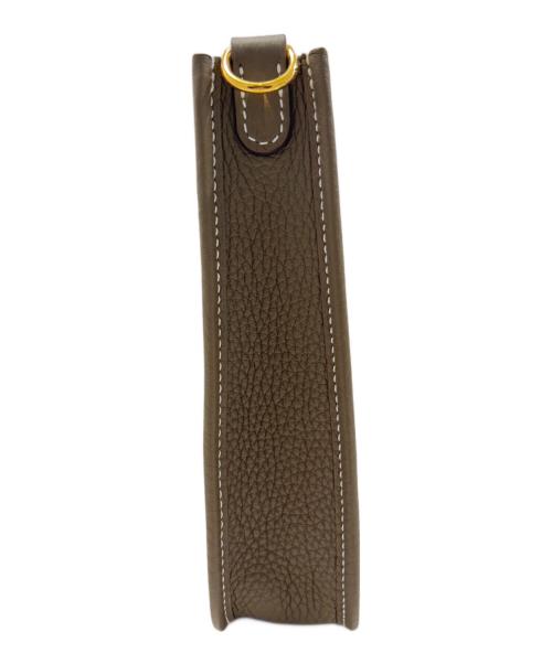 HERMES（エルメス）HERMES (エルメス) Evelyne TPM Amazone Shoulder Bag/エブリン TPM/エトゥープ/トリヨンクレマンス/ゴールド金具/K刻印:2025年製 エトゥープ サイズ:TPM 未使用品の古着・服飾アイテム