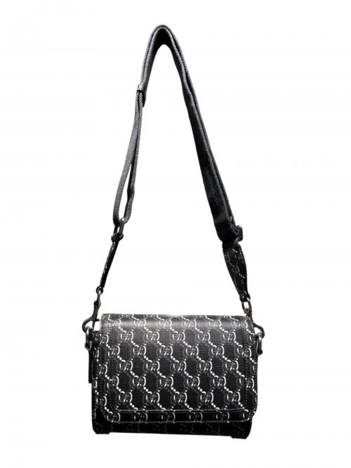 GUCCI（グッチ）GUCCI (グッチ) ロッソアンコーラ ミニショルダーバッグ GGシャドウ 802029 ブラック サイズ:-の古着・服飾アイテム