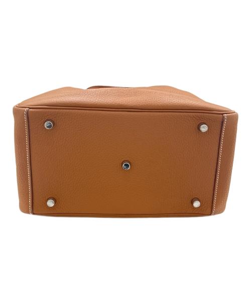 HERMES（エルメス）HERMES (エルメス) Lindy 30 リンディ 30/トリヨンクレマンス/ゴールド/シルバー金具/□O刻印:2011年製 ゴールド サイズ:30の古着・服飾アイテム