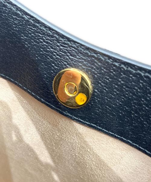 GUCCI（グッチ）GUCCI (グッチ) ダイアナ ミディアム トートバッグ ‎702721 U3ZDT 1073 ブラック サイズ:ミディアムの古着・服飾アイテム