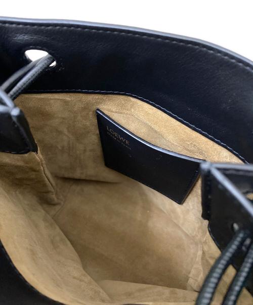 LOEWE（ロエベ）LOEWE (ロエベ) ペブルポーチ ブラックの古着・服飾アイテム