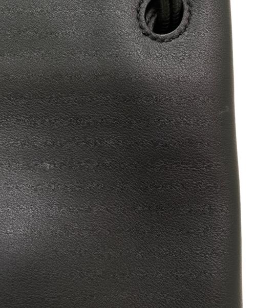 LOEWE（ロエベ）LOEWE (ロエベ) ペブルポーチ ブラックの古着・服飾アイテム