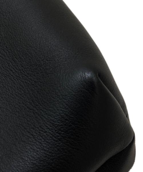 LOEWE（ロエベ）LOEWE (ロエベ) ペブルポーチ ブラックの古着・服飾アイテム
