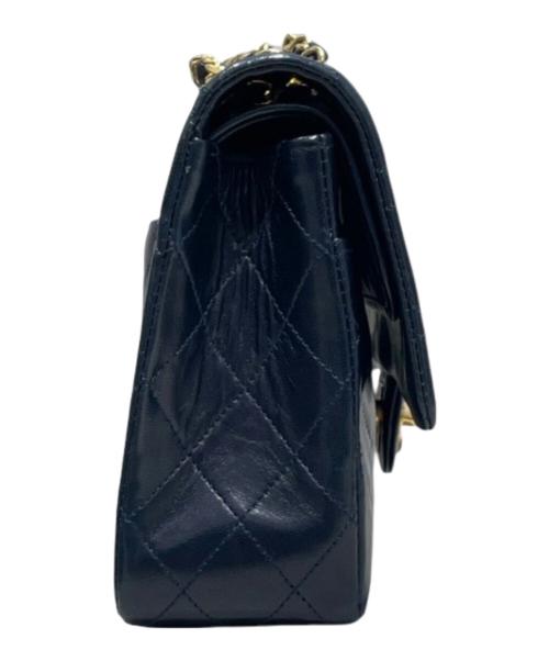 CHANEL（シャネル）CHANEL (シャネル) マトラッセ25 Wフラップチェーンショルダーバッグ ネイビーの古着・服飾アイテム