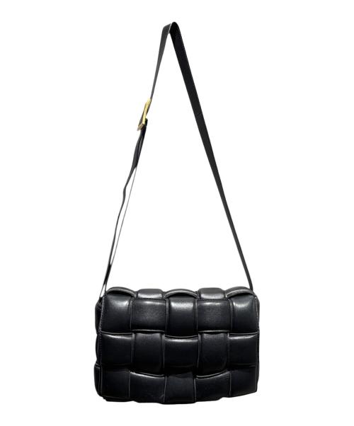 BOTTEGA VENETA（ボッテガベネタ）BOTTEGA VENETA (ボッテガベネタ) パデットカセットショルダーバッグ ブラック サイズ:-の古着・服飾アイテム