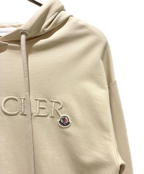 MONCLER（モンクレール）MONCLER (モンクレール) Pullover Hoodie/プルオーバーパーカー/J20938G00019 ベージュ サイズ:XSの古着・服飾アイテム