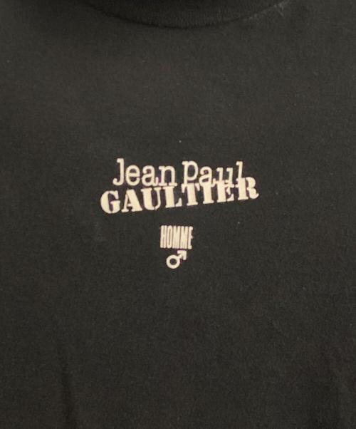 Jean Paul GAULTIER（ジャンポールゴルチェ）Jean Paul GAULTIER (ジャンポールゴルチェ) モックネックロゴカットソー ブラック サイズ:48の古着・服飾アイテム