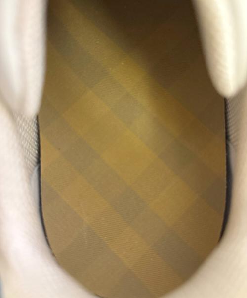 BURBERRY（バーバリー）BURBERRY (バーバリー) ローカット レザー ロゴ シューズ  ホワイト サイズ:37の古着・服飾アイテム