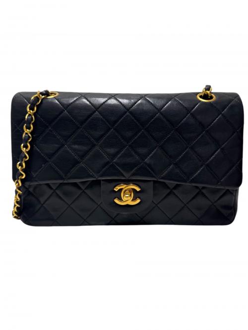 CHANEL（シャネル）CHANEL (シャネル) Wフラップチェーンショルダーバッグ マトラッセ25 ブラック サイズ:25の古着・服飾アイテム