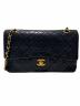 CHANEL（シャネル）の古着「Wフラップチェーンショルダーバッグ マトラッセ25」｜ブラック