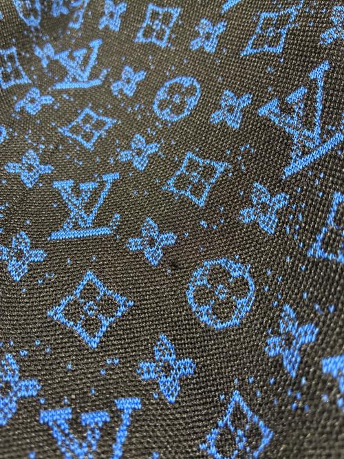 LOUIS VUITTON（ルイ ヴィトン）LOUIS VUITTON (ルイ ヴィトン) モノグラム ジップスルー ジャカード フーディ ブラック×ブルー サイズ:Sの古着・服飾アイテム