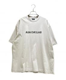BALENCIAGA（バレンシアガ）の古着「ダメージ加工リバースロゴTシャツ/612966 TNVV8」｜ラベンダー