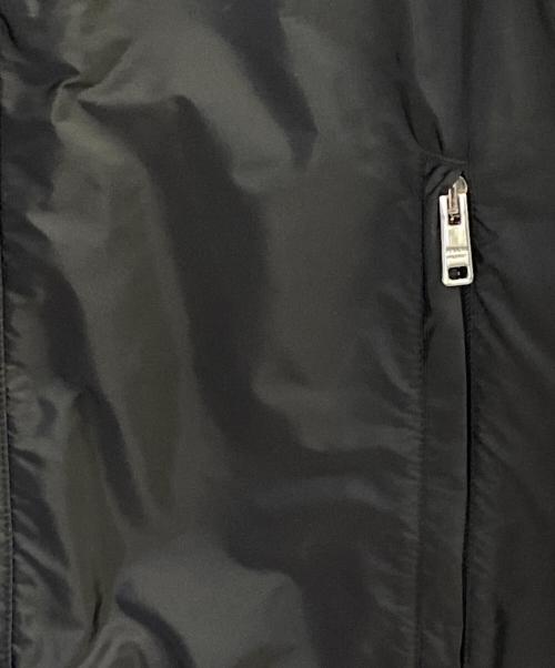 PRADA（プラダ）PRADA (プラダ) ロゴプレートナイロンジャケット ブラック サイズ:48の古着・服飾アイテム
