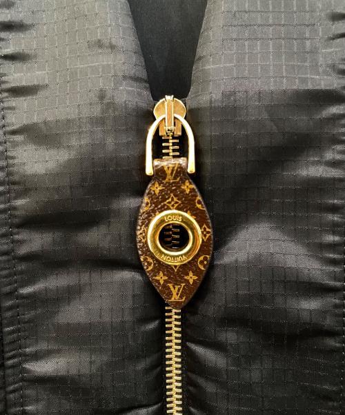 LOUIS VUITTON（ルイ ヴィトン）LOUIS VUITTON (ルイ ヴィトン) ペプラムウエストリップストップジャケット ブラック サイズ:38の古着・服飾アイテム