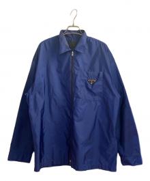 PRADA（プラダ）の古着「ロゴプレートナイロンジャケット」｜ブルー