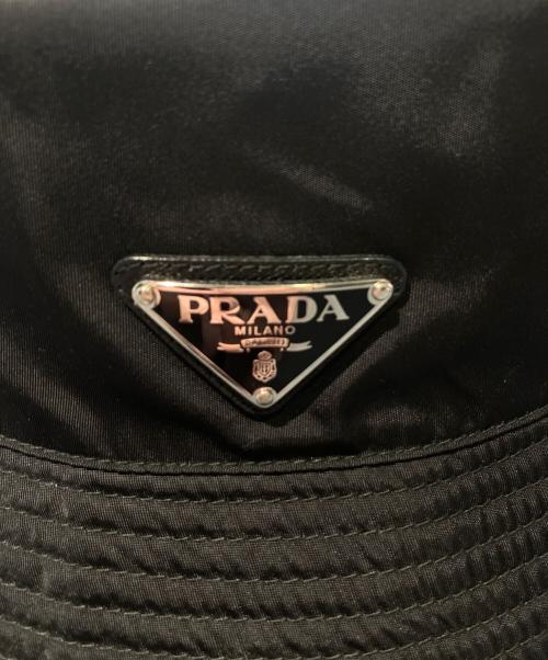 PRADA（プラダ）PRADA (プラダ) ロゴプレートナイロンハット ブラック サイズ:Mの古着・服飾アイテム