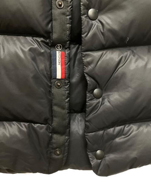 MONCLER（モンクレール）MONCLER (モンクレール) FRAGMENT DESIGN (フラグメントデザイン) ABENE/ダウンベスト ブラック サイズ:2の古着・服飾アイテム