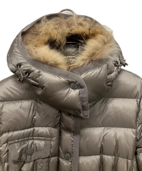 MONCLER（モンクレール）MONCLER (モンクレール) HERMIFUR/ダウンコート グレー サイズ:1の古着・服飾アイテム