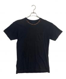 CHROME HEARTS（クロムハーツ）の古着「ネックロゴポケットTシャツ」｜ブラック