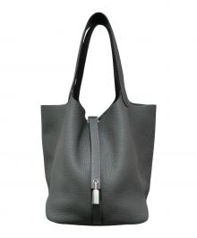 HERMES（エルメス）の古着「ピコタンロックMM/トリヨンクレマンス/グリメイヤー/U刻印:2022年製/シルバー金具」｜グリメイヤー