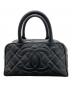 CHANEL（シャネル）の古着「マトラッセ  ミニボストンバッグ」｜ブラック