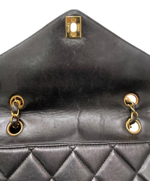 CHANEL（シャネル）CHANEL (シャネル) マトラッセ/Vフラップチェーンショルダーバッグ ブラックの古着・服飾アイテム