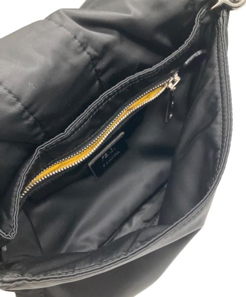 FENDI（フェンディ）FENDI (フェンディ) PORTER (ポーター) ナイロンバゲットショルダーバッグ/ハンドバッグ/ショルダーバッグ/ウエストバッグ ブラック サイズ:-の古着・服飾アイテム