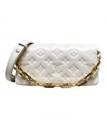 LOUIS VUITTON（ルイ ヴィトン）の古着「モノグラムエンボス ポシェットクッサン」｜アイボリー