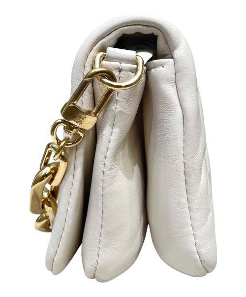 LOUIS VUITTON（ルイ ヴィトン）LOUIS VUITTON (ルイ ヴィトン) モノグラムエンボス ポシェットクッサン アイボリーの古着・服飾アイテム