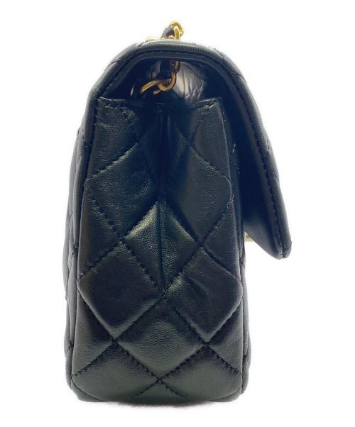 CHANEL（シャネル）CHANEL (シャネル) ハートチャームチェーンショルダーバッグ ブラックの古着・服飾アイテム