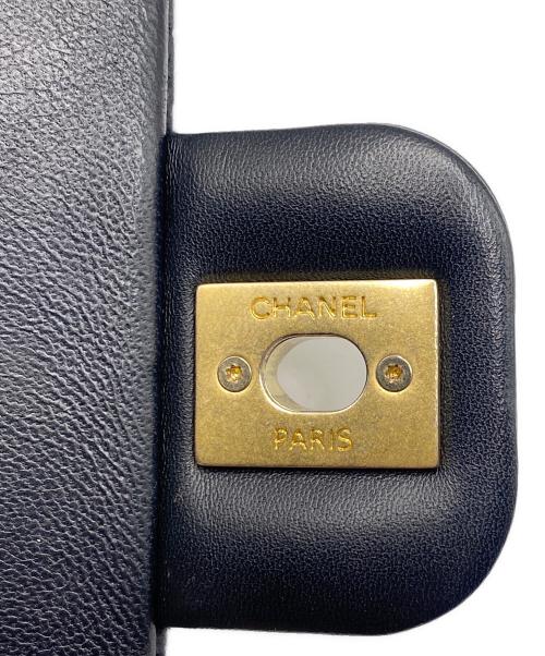 CHANEL（シャネル）CHANEL (シャネル) ハートチャームチェーンショルダーバッグ ブラックの古着・服飾アイテム