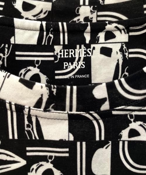 HERMES（エルメス）HERMES (エルメス) 総柄Tシャツ/Brides de Gala en Desordre/式典用馬勒 ブラック サイズ:34の古着・服飾アイテム