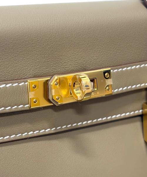 HERMES（エルメス）HERMES (エルメス) Kelly25 ケリー25 内縫い/ゴールド金具/ヴォースイフト/エトゥープ/W刻印:2024年製 エトゥープ サイズ:25の古着・服飾アイテム
