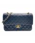 CHANEL（シャネル）の古着「Wフラップチェーンショルダーバッグ」｜ブラック