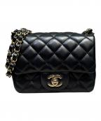 CHANELシャネル）の古着「ミニマトラッセ/チェーンショルダーバッグ」｜ブラック×ゴールド金具