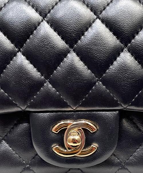 CHANEL（シャネル）CHANEL (シャネル) ミニマトラッセ/チェーンショルダーバッグ ブラック×ゴールド金具の古着・服飾アイテム