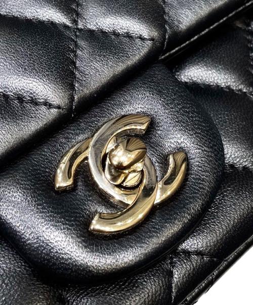 CHANEL（シャネル）CHANEL (シャネル) ミニマトラッセ/チェーンショルダーバッグ ブラック×ゴールド金具の古着・服飾アイテム