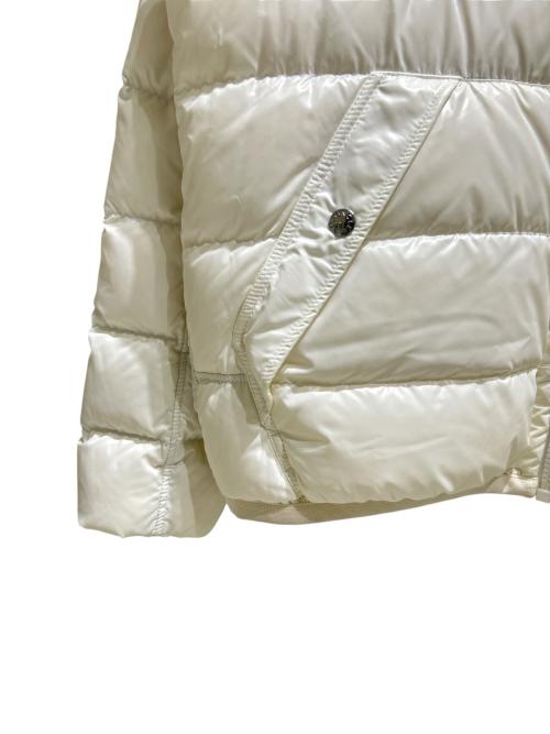 MONCLER（モンクレール）MONCLER (モンクレール) FREVILLE/ダウンジャケット シルバー×ホワイト サイズ:2の古着・服飾アイテム