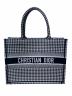 Christian Dior（クリスチャン ディオール）の古着「トートバッグ」｜ブラック×ホワイト