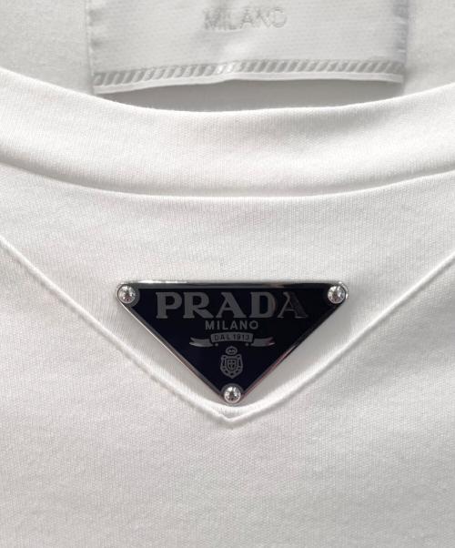 PRADA（プラダ）PRADA (プラダ) ロゴプレートTシャツ ホワイト サイズ:XLの古着・服飾アイテム