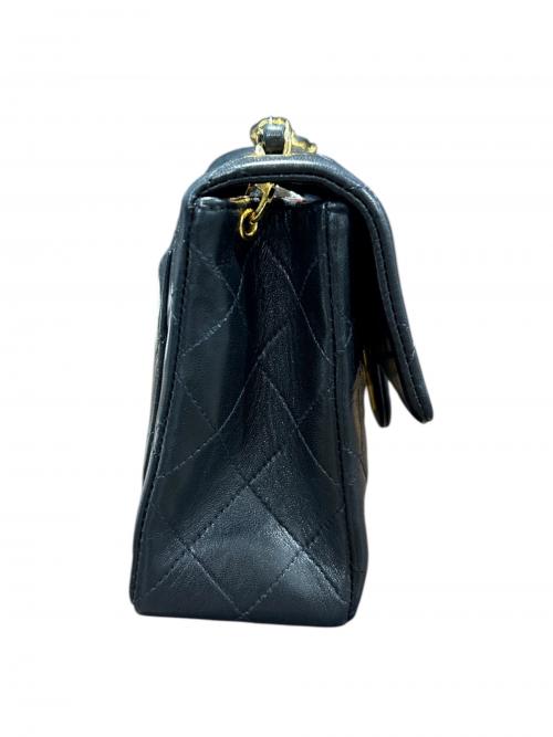 CHANEL（シャネル）CHANEL (シャネル) チェーンショルダーバッグ 	ミニマトラッセ ブラック×ゴールド金具 サイズ:ミニ/miniの古着・服飾アイテム