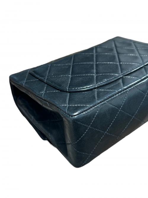 CHANEL（シャネル）CHANEL (シャネル) チェーンショルダーバッグ 	ミニマトラッセ ブラック×ゴールド金具 サイズ:ミニ/miniの古着・服飾アイテム