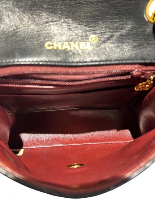 CHANEL（シャネル）CHANEL (シャネル) チェーンショルダーバッグ 	ミニマトラッセ ブラック×ゴールド金具 サイズ:ミニ/miniの古着・服飾アイテム
