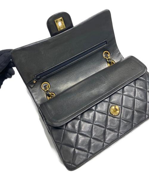 CHANEL（シャネル）CHANEL (シャネル) マトラッセ25/Wフラップチェーンショルダーバッグ ブラック サイズ:25の古着・服飾アイテム