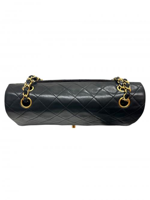 CHANEL（シャネル）CHANEL (シャネル) マトラッセ25 Wフラップチェーンショルダーバッグ ブラック サイズ:25の古着・服飾アイテム