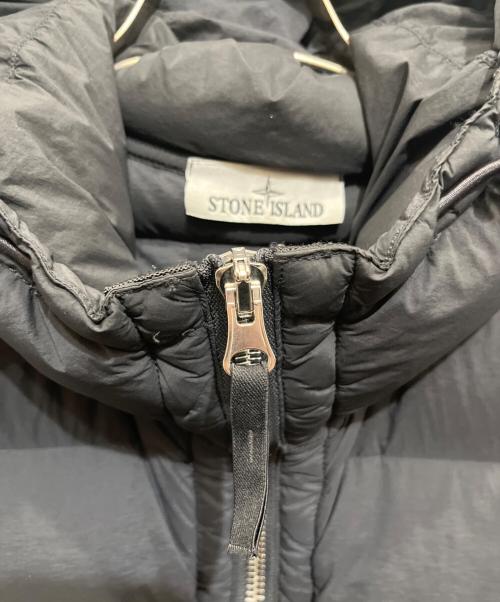 STONE ISLAND（ストーンアイランド）STONE ISLAND (ストーンアイランド)  SEAMLESS TUNNEL NYLON ダウン ネイビー サイズ:Lの古着・服飾アイテム