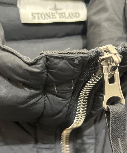 STONE ISLAND（ストーンアイランド）STONE ISLAND (ストーンアイランド)  SEAMLESS TUNNEL NYLON ダウン ネイビー サイズ:Lの古着・服飾アイテム