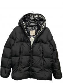 MONCLER（モンクレール）の古着「MONTCLAダウンジャケット」｜ブラック
